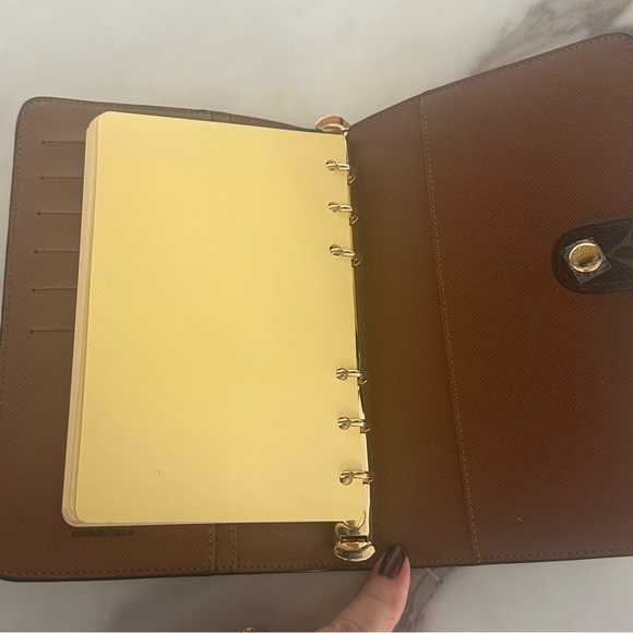 Louis Vuitton Small Ring Agenda Cover - Picture 7 of 9
